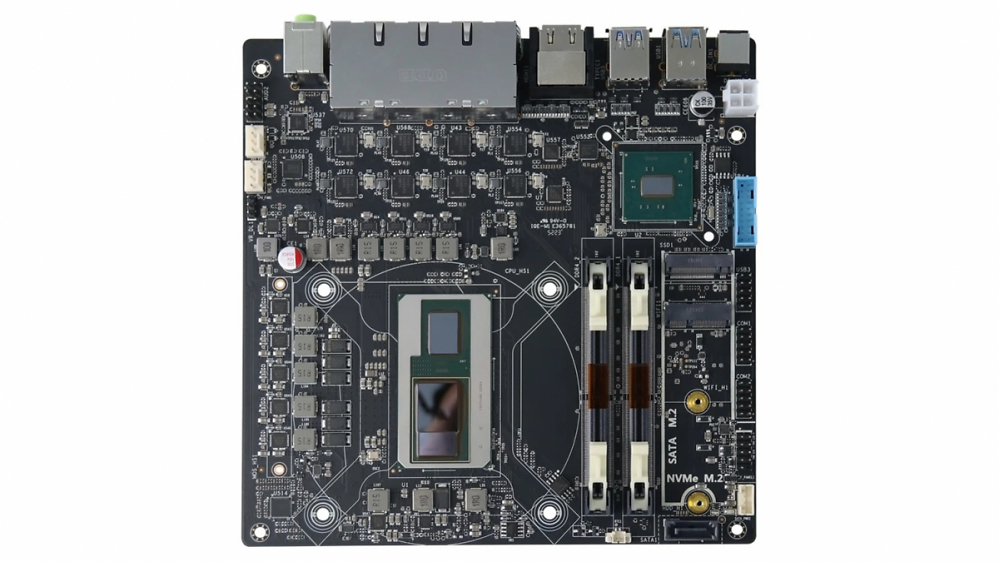 AMD RX Vega lebt: Kurioses Mainboard gesichtet