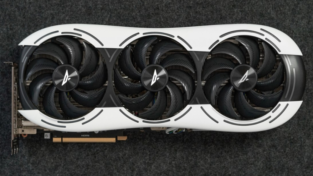 Zotac Geforce RTX 4090 D: Die längste Grafikkarte am Markt erstmals getestet