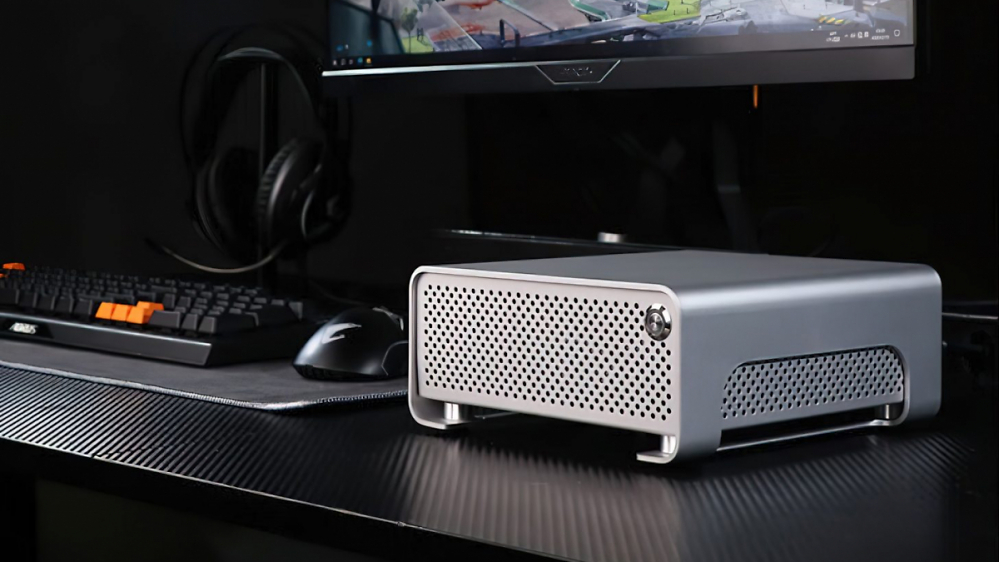 Gigabyte Metal Gear Plus: Mini-PCs mit AMD Ryzen 8000G im hochwertigen 3-Liter-Gehäuse