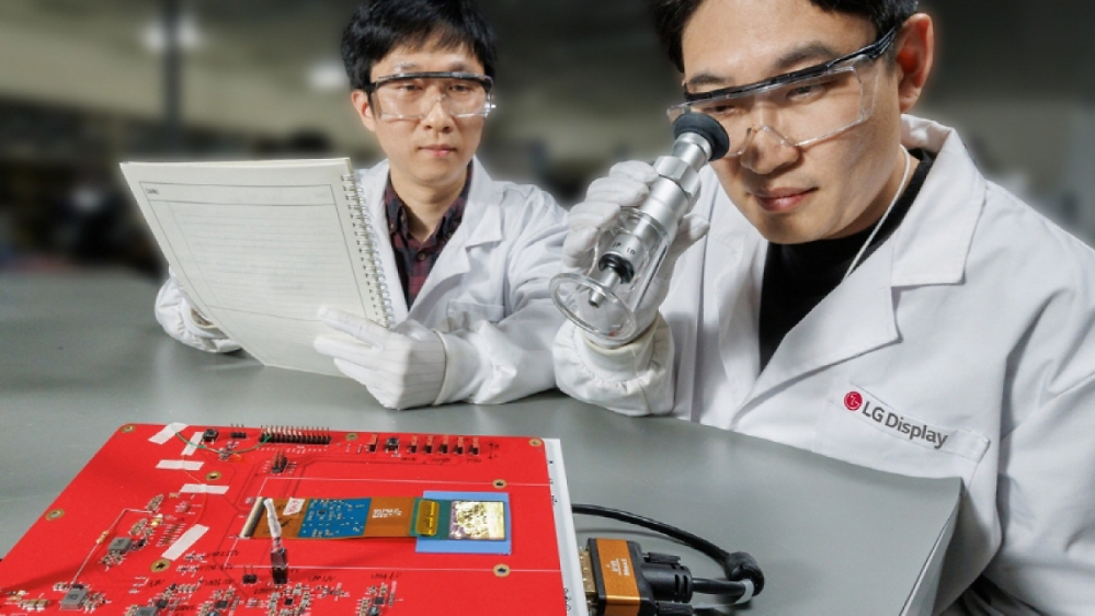 Update für OLED-Panels: LG mit 10.000 cd/m²