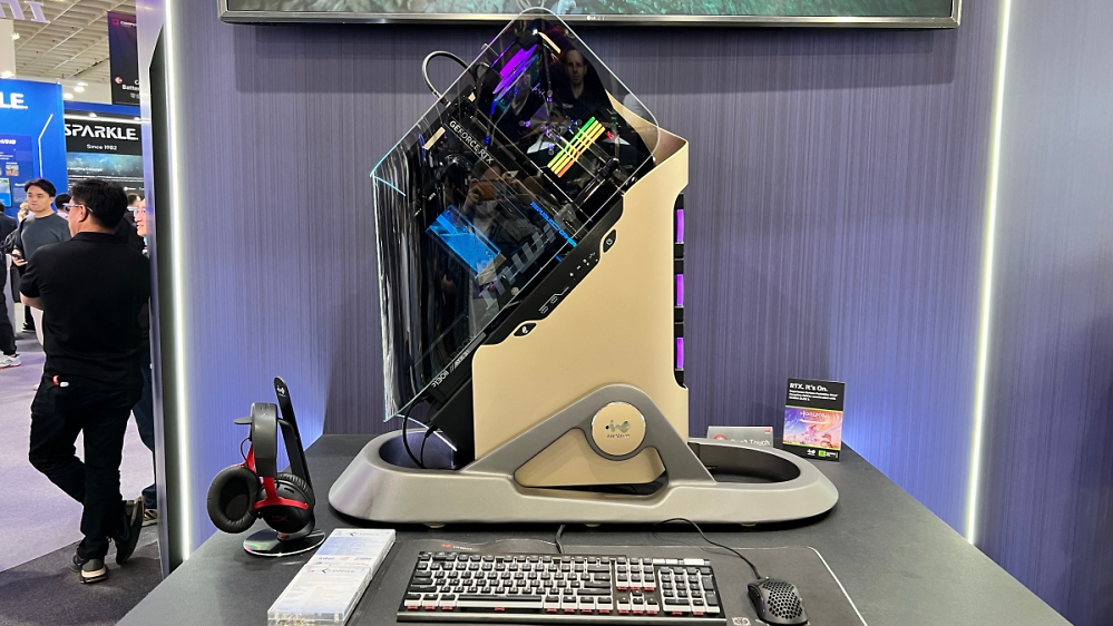 Gehäuse für potenziell über 10K: InWin Signature Infinite Series