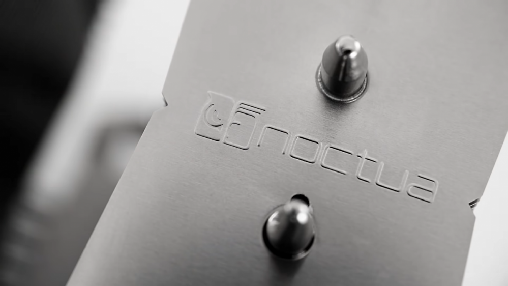 Noctua NH-D15 G2 für verformte Core-Prozessoren und Termosyphon-Kühler im AiO-Format