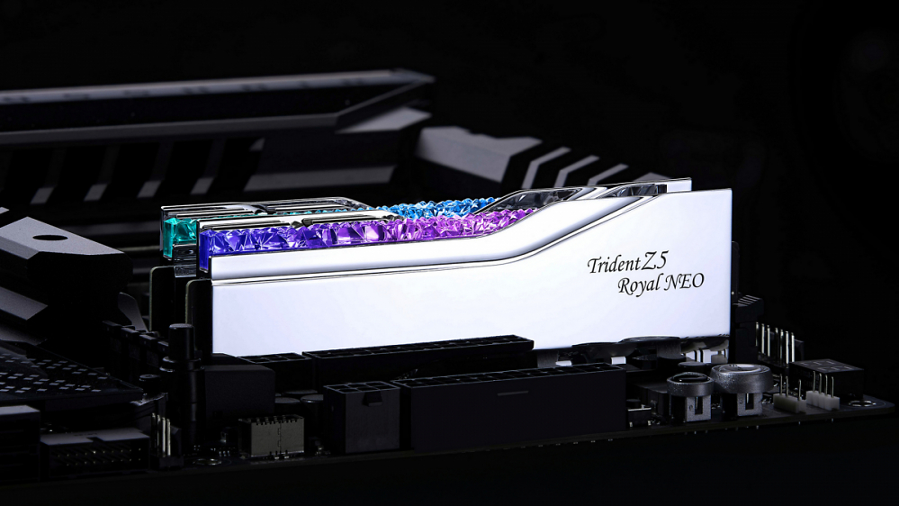 Ryzen 9000: Royaler Speicher liefert DDR5-8000 per AMD EXPO, aber hat gleich zwei Haken