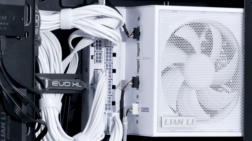 Lian Li Edge: Besonderes Netzteil kombiniert L-Form mit integriertem USB-Hub