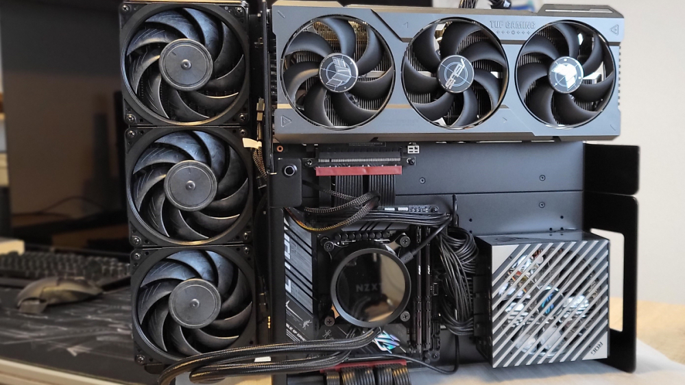 Sehenswerte Gaming-PCs: Zweite Backplate mit Wakü-Variante von Hodengnom