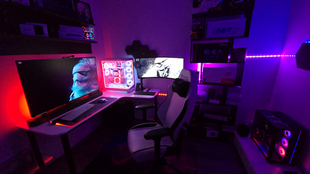 Sehenswerte Gaming-PCs: "Keine Kindertapete mehr. Rest wird gestrichen. Fugen werden ausgebessert"