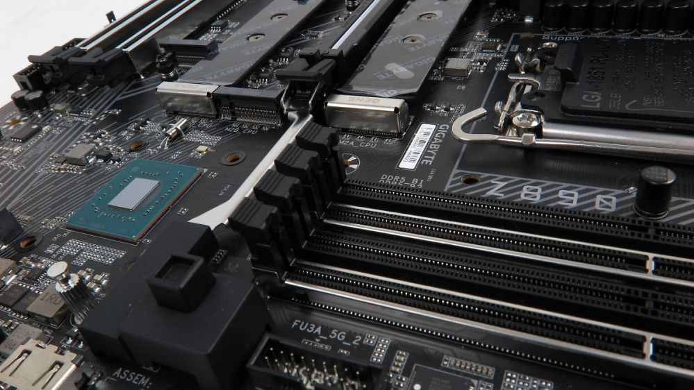 Intel Z890: Probleme mit iGPUs unter Windows 11 24H2
