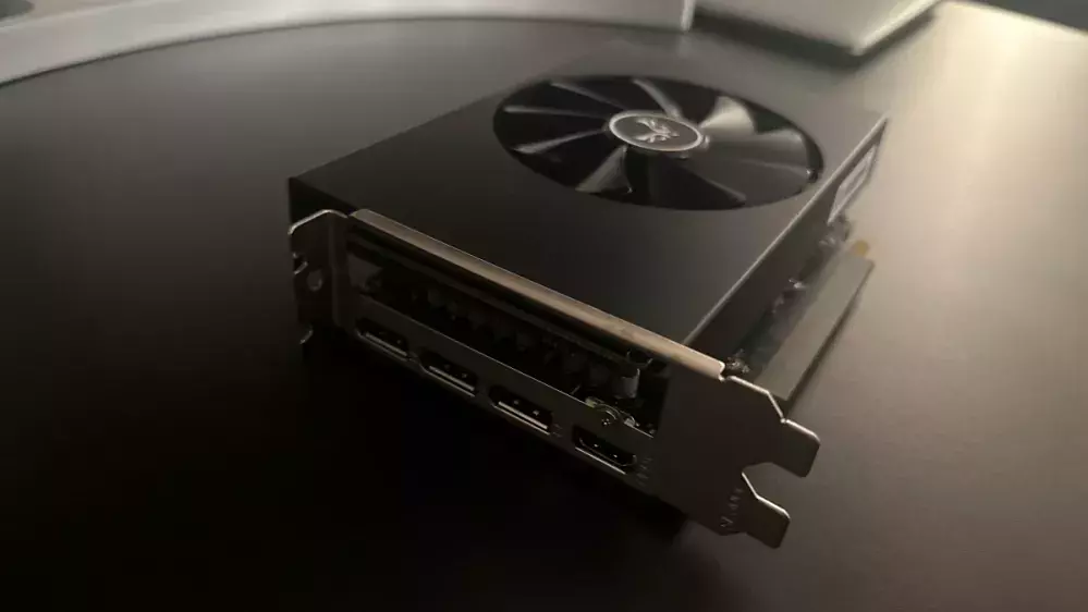 Geforce RTX 4070: Winziges Custom-Design im Mini-ITX-Format