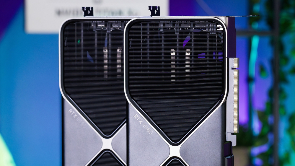 Geforce RTX 5090 & 5080: Raytracing-Leistung wirft Fragen auf
