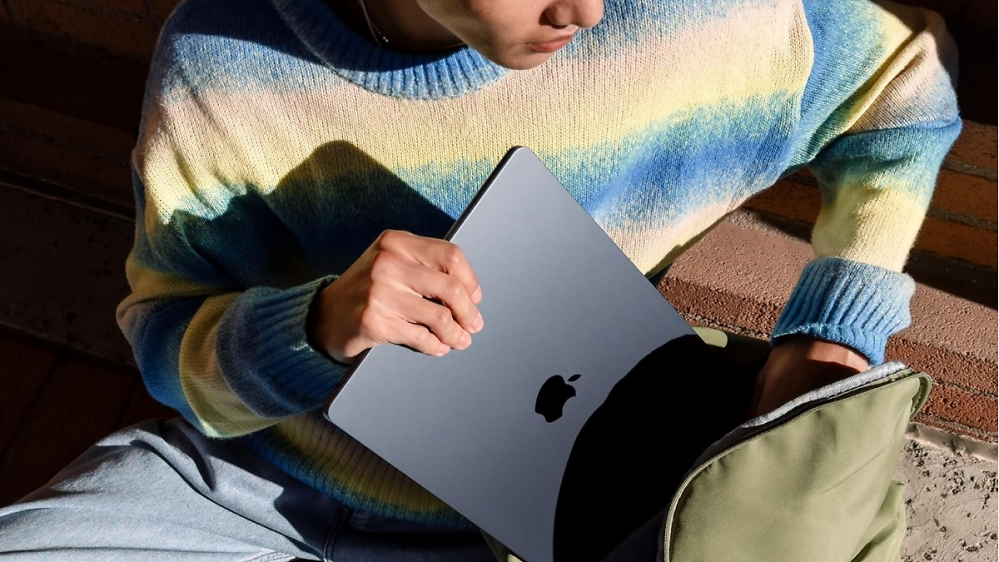 Deal I Preisrutsch: Bei Amazon die neuesten MacBooks bis zu 860€ günstiger als im Apple Store kaufen