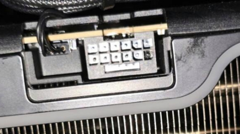 Geschmolzene Stecker: Auch die RTX 5090D ist nicht sicher - zwei Berichte aus China