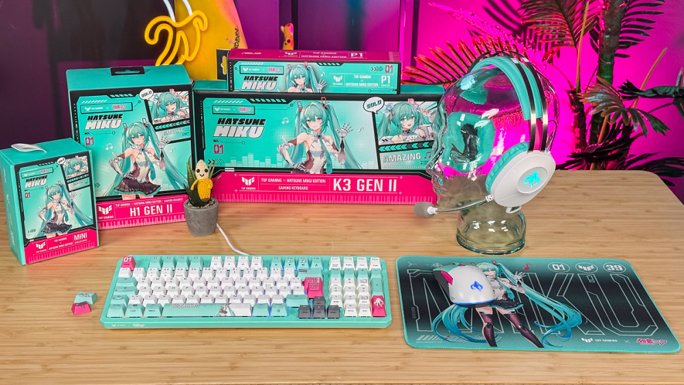 Headset, Maus und Tastatur: Die Asus-TUF-Hatsune-Miku-Edition im Hands-on-Test