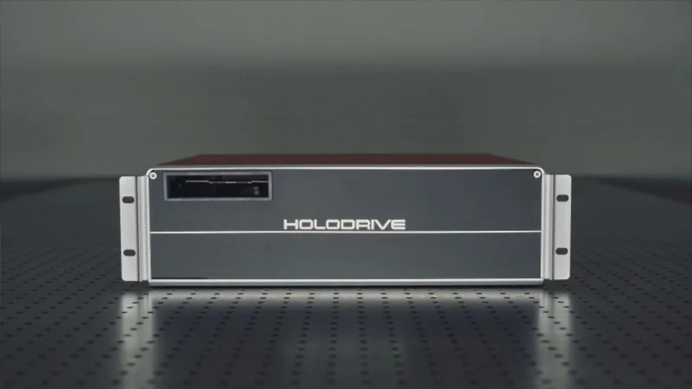50 Jahre Haltbarkeit und 200 TB pro Kassette: "HoloMem" will Magnetbänder verdrängen