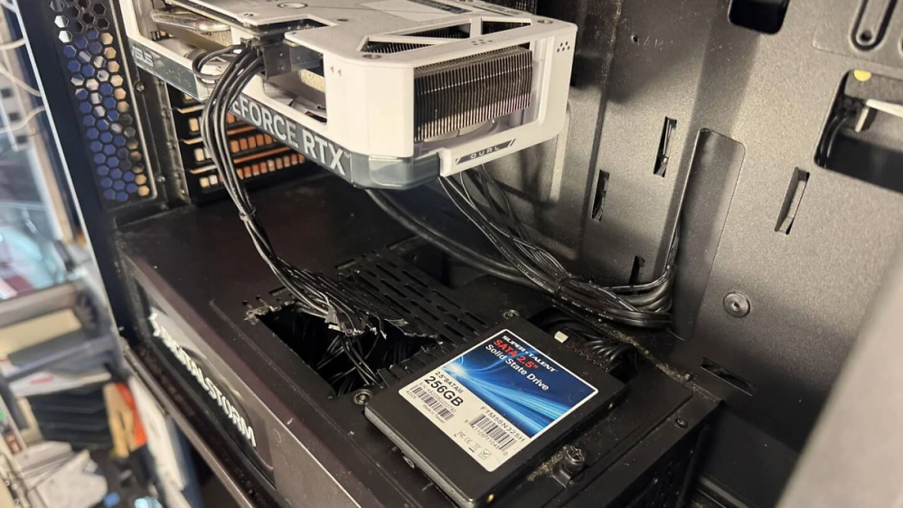 "Dieser PC ist ein Monstrum": Reparaturdienstleister verblüfft wegen Kunden-PC