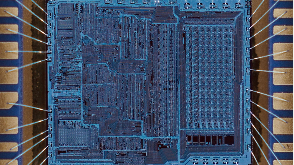 Fundstück: "DDR-CPU" zeigt Dresdner Zwinger auf dem Metal Layer