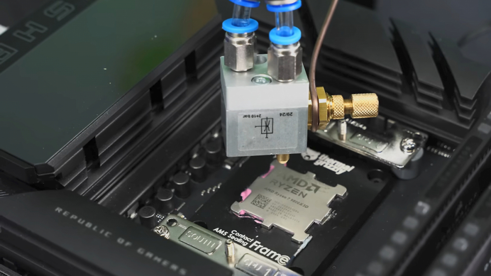 Die "seltenste PC-Kühlung" im der8auer-Test: Das kann Spray-Kühlung beim 9800X3D wirklich