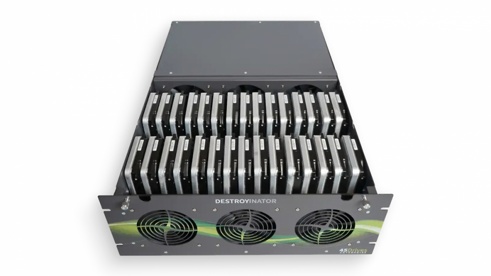 "Destroyinator": Rack-Server mit Killswitch zerstört 16 SSDs auf einmal