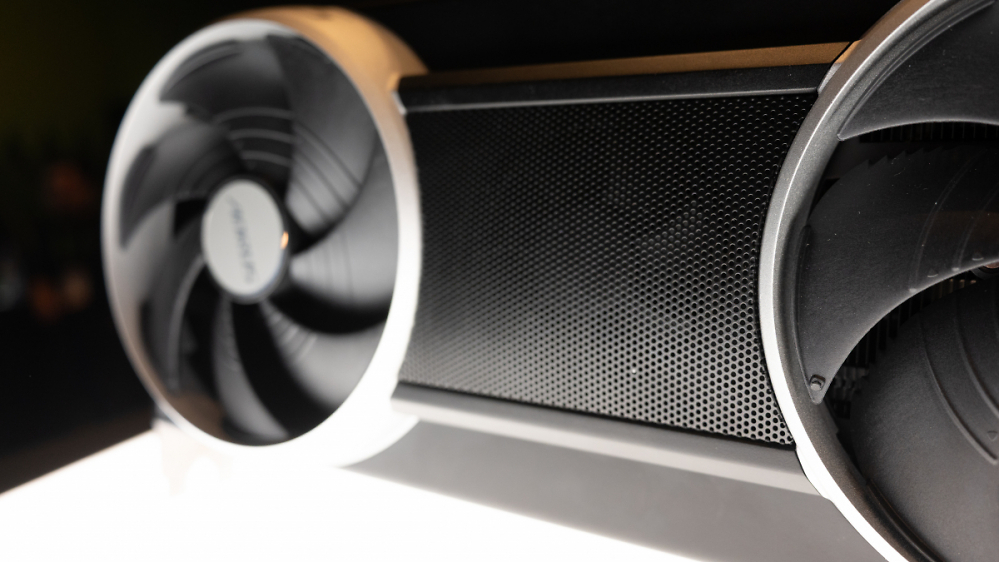 Geforce RTX 5090: 12V-2×6-Stecker verschmort trotz Drosselung