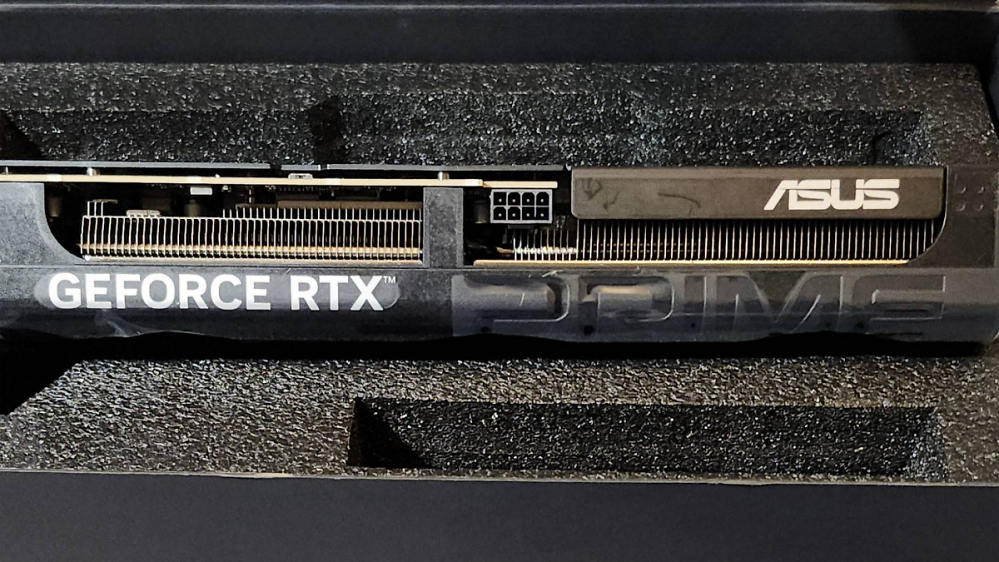RTX-5080-Betrug bei Amazon: Käufer erhält RTX 5060 Ti mit falschen Aufklebern
