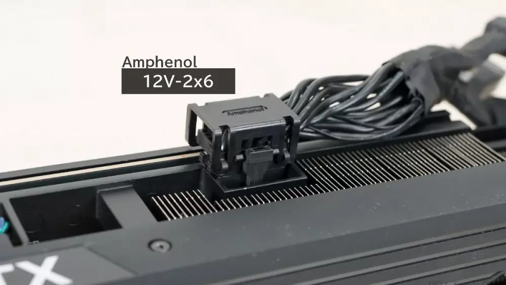 Schmelzende 12VHPWR-Stecker: Dell geht auf Nummer sicher