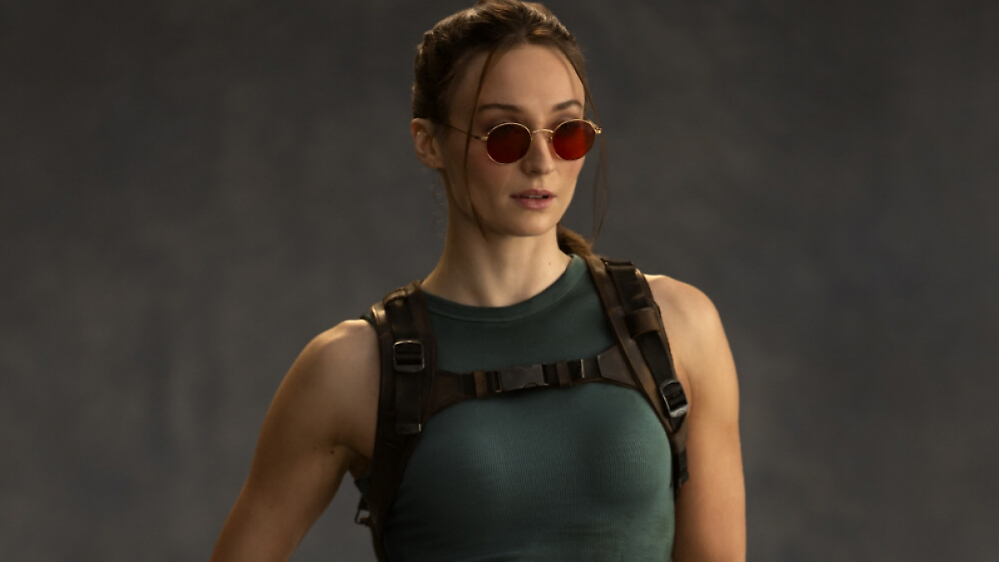 "Tomb Raider"-Serie: Sophie Turner zeigt erstmals Pistolenduo als Lara Croft