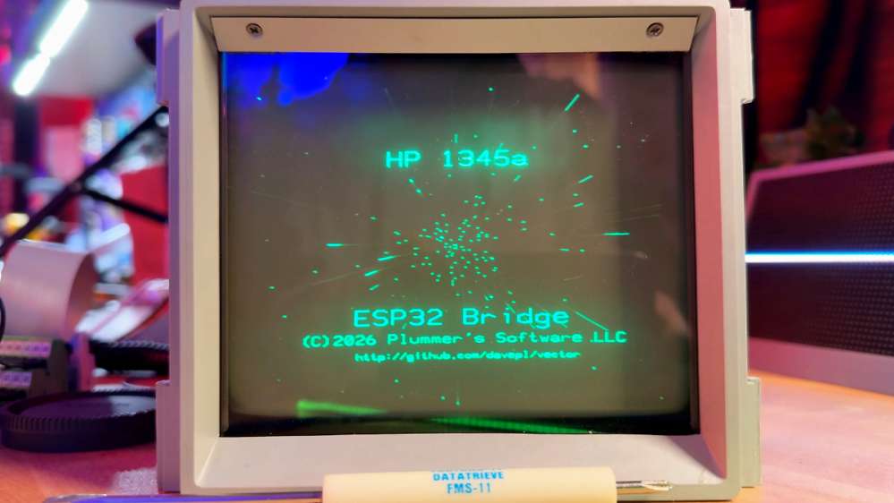 Über 40 Jahre alter Monitor aus War Games: Windows-Legende erweckt HP 1345A zum Leben