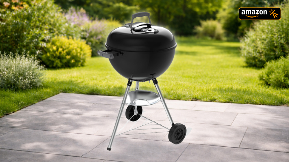 Grillfans aufgepasst: Dieser Weber-Holzkohlegrill kostet gerade nur 93 Euro
