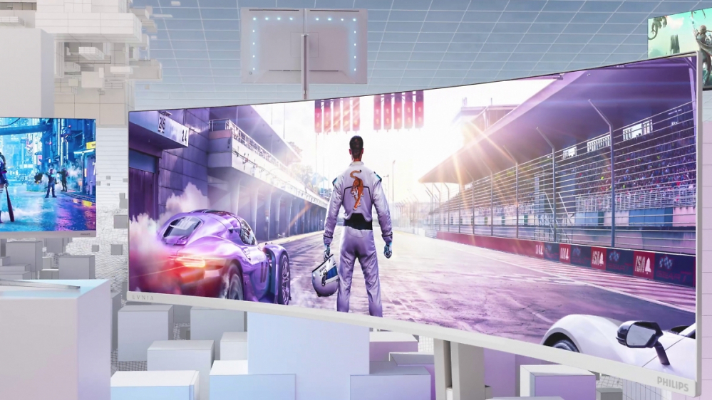 PCGH bei AOC & Philips: Neues Monitor-Line-up - 350 Euro ist "die magische Grenze"