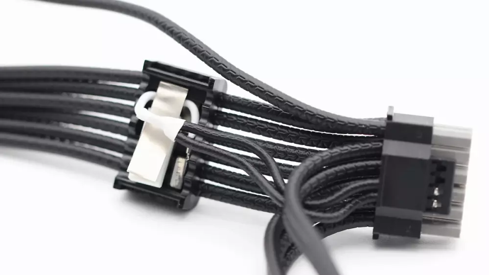12V-2×6: Corsair erklärt, warum Schutz weiter nötig ist