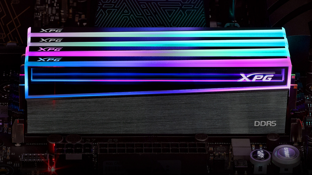 XPG Novakey RGB: ADATA präsentiert RAM mit Spiegeleffekt