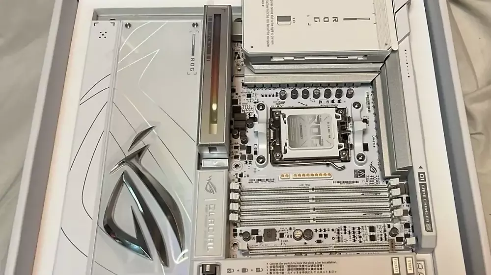 Ganz viel Asus und AM5: Die neuen Mainboards der PCGH-Community
