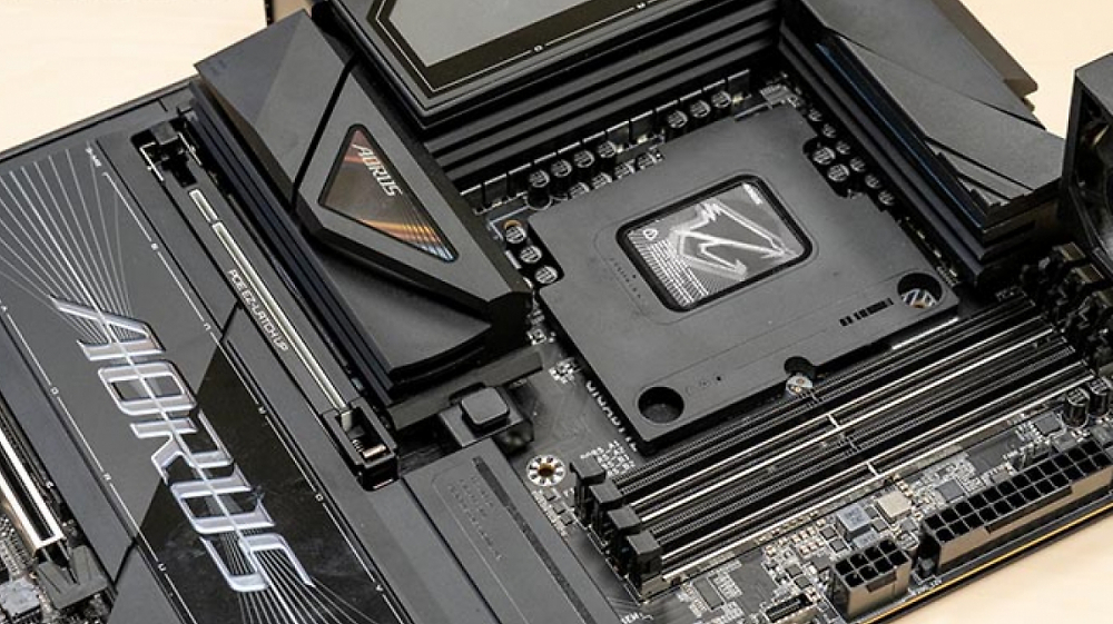 Intel Z990: Erstes Nova-Lake-Mainboard von Gigabyte gesichtet?