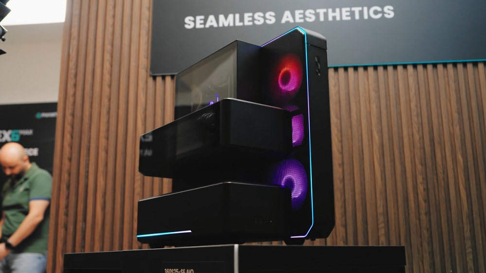 Phanteks EX-Reihe: Neues Gehäusekonzept trennt GPU, Netzteil und Kühlung radikal
