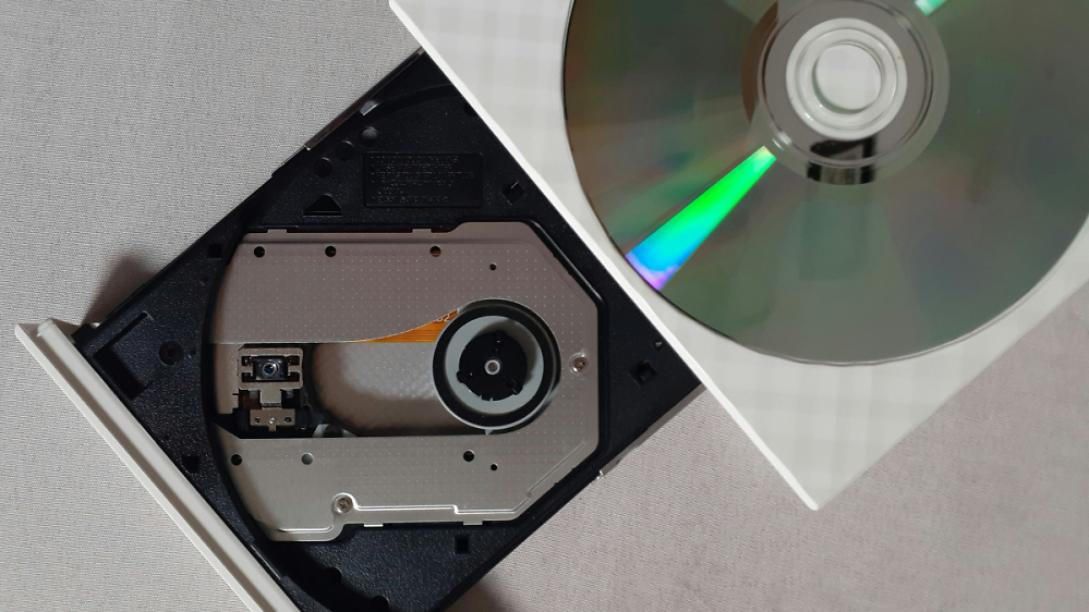 "Dann schafft die Hardware gleich mit ab": Disgaea-Schöpfer kritisiert Sonys Disc-Aus