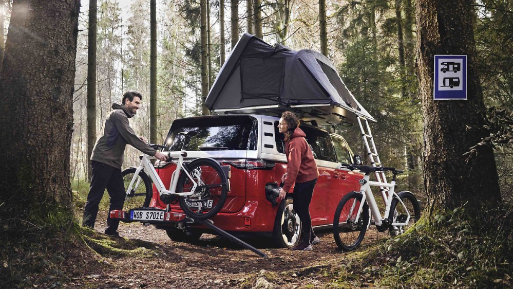 Räder statt Autos: VW‑E‑Bike mit Rückfahrkamera, Radar und Smart Glasses kostet ab 3.999 Euro