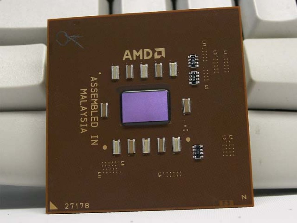 AMD Athlon XP 2600+ ('Thoroughbred') mit 2.083 MHz