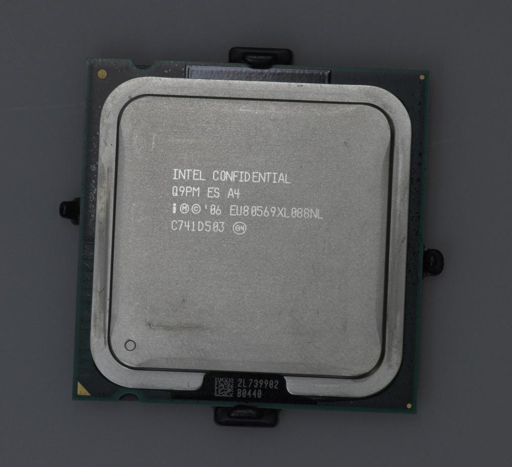 QX9770: So sieht der FSB1600-Prozessor aus.