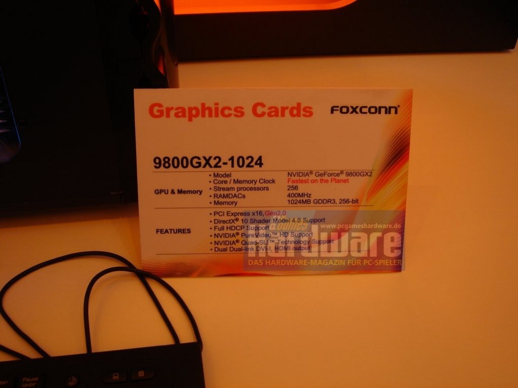 Hybrid SLI mit 9800GX2: Foxconn präsentiert ein entsprechendes System (Bild: PCGH)