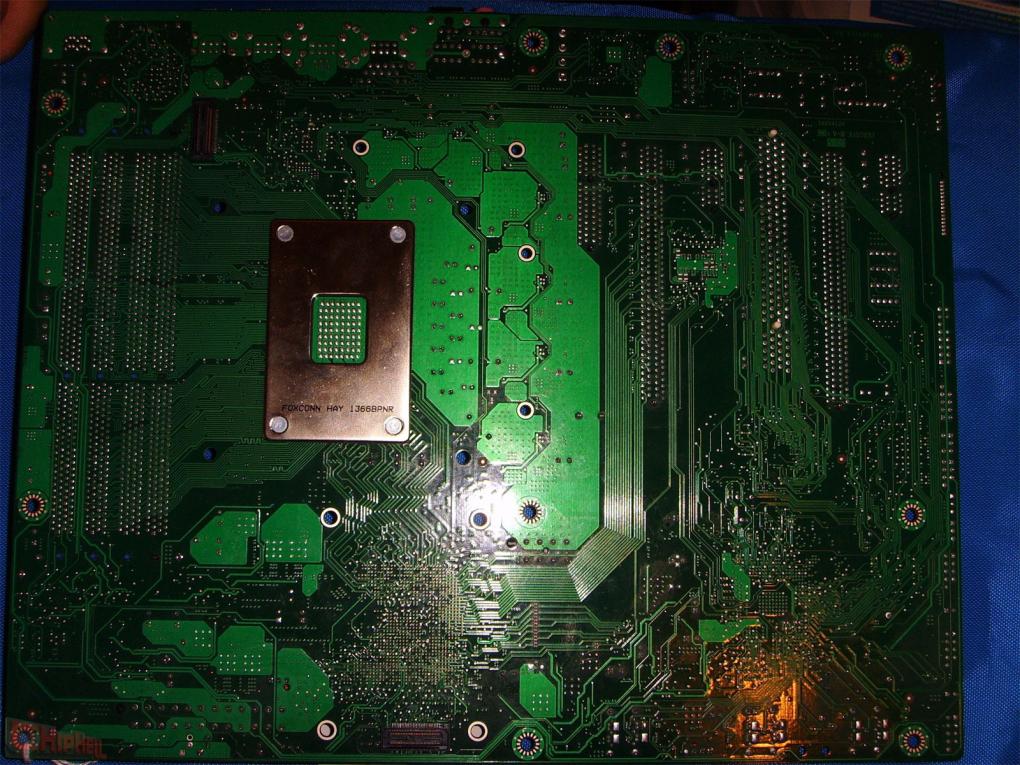 Intel DX58SO: Die Rückseite des Boards (Bild: Chiphell.com)