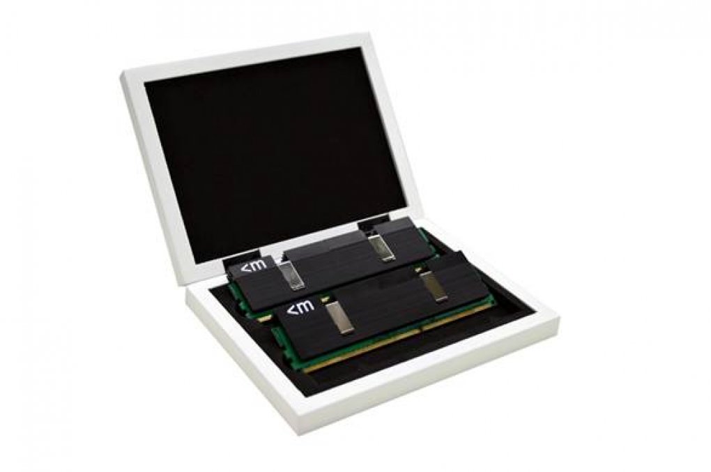 Das XP3-16000-Kit kommt in einer edlen weißen Holzschachtel zu Ihnen nach Hause (Bild: Mushkin)