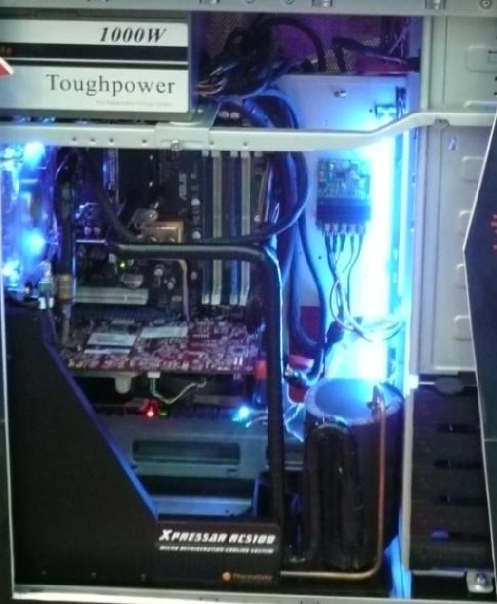 Thermaltake zeigt erstmals seine neue Kompressorkühlung in Aktion (Bild: The Inquirer)