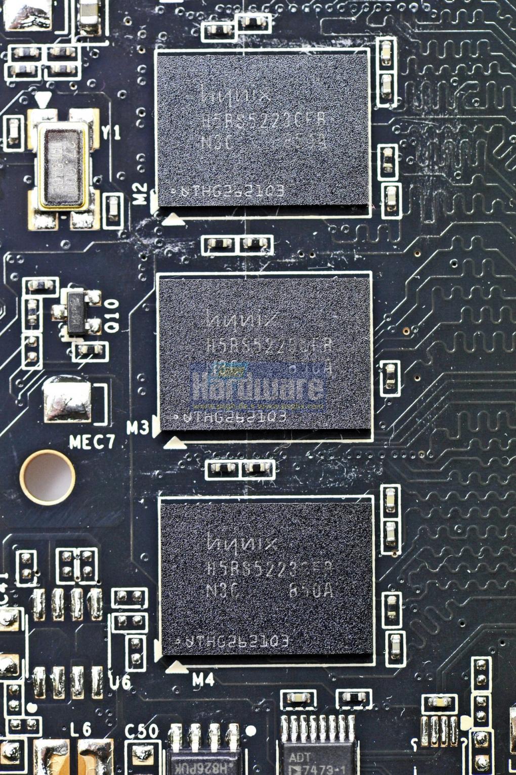 Geforce GTX 285 - der GDDR3-RAM von Hynix ist aus der 'N3C'-Reihe und damit bis zu 1.300 MHz spezifiziert.