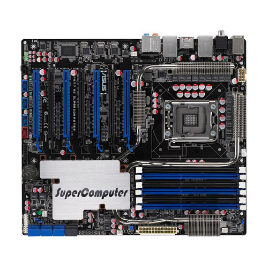 7 Slots, 7 mal mechanisch x16 - mehr als beim P6T7 lässt die ATX-Spezifikation nicht zu.