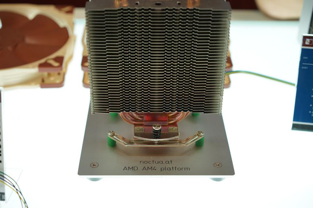 AMD Summit Ridge (Zen): Noctua zeigt neues AM4-Halterungssystem (5)