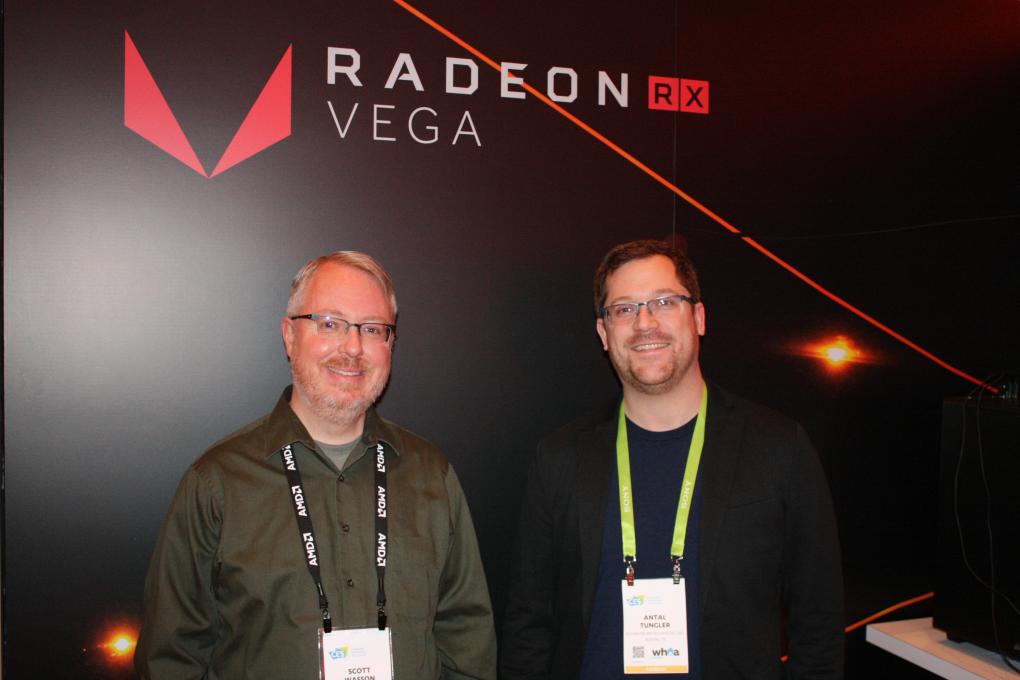 Scott Wasson und Antal Tungler (rechts) sind bei AMD für das Produkt- beziehungsweise das weltweite Technologiemarketing der Radeon Technologies Group verantwortlich.