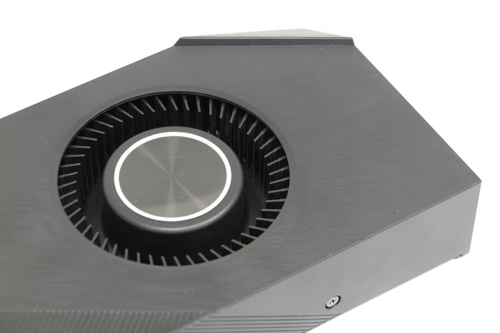 Asus Geforce RTX 2080 Turbo 8G vs. Nvidia RTX 2080 Founders Edition (9)