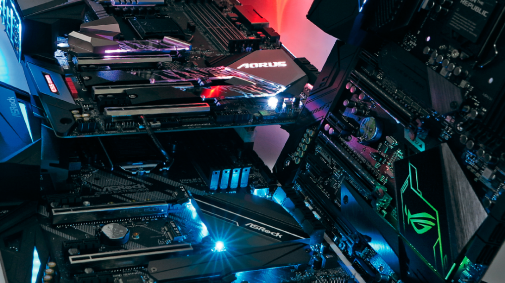 [PLUS] 4 LGA-1151-Mainboards mit Z390 im Test