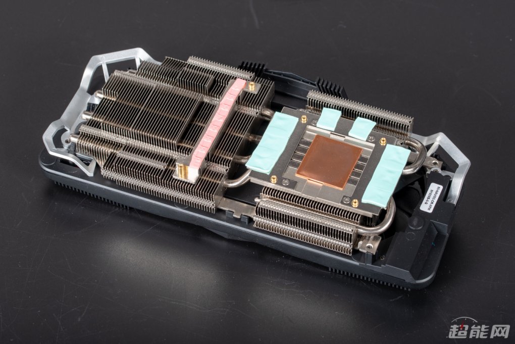 XFX Radeon RX 5700 XT Black Wolf: Kühler