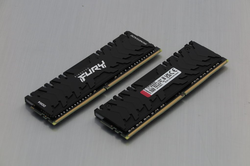 Kingston Fury Renegade RGB KF436C16RB1AK2/32