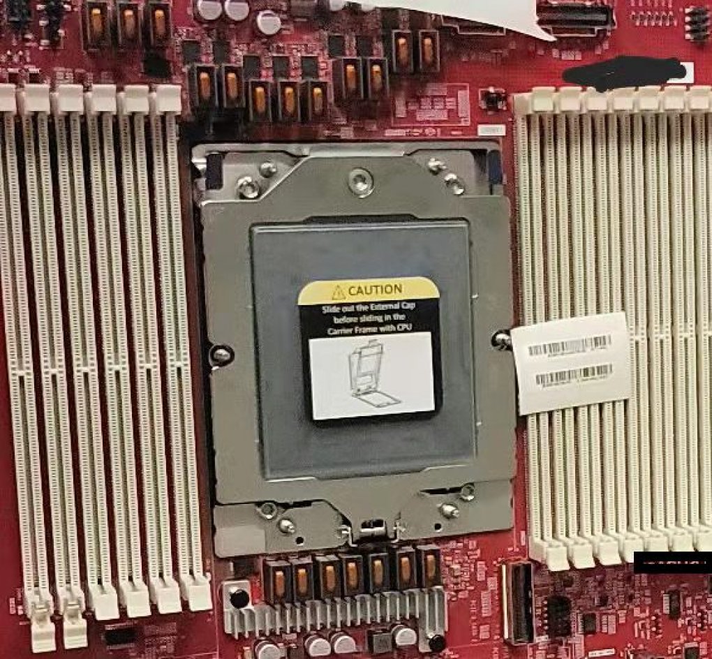 Sockel SP5: Bilder von AMDs 'Big Boy' (2)
